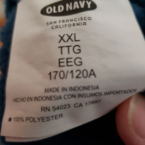 Old Navy woman's active fleece sweater - Picture 3 of 3